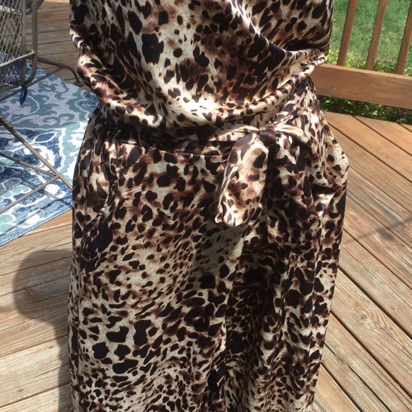🎈BNWOT! Leopard Jumpsuit!!  This suit is AMAZING! - Picture 3 of 4